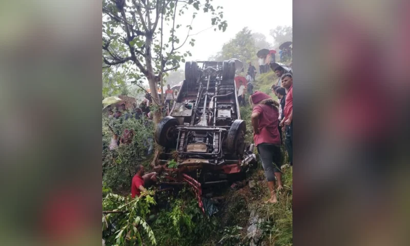 One dead, 18 injured as bus falls into gorge in Mandi district